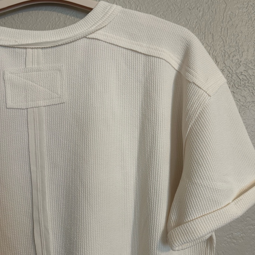 Relaxed Fit Ribbed Tee 🤍 - Picture 9 of 10